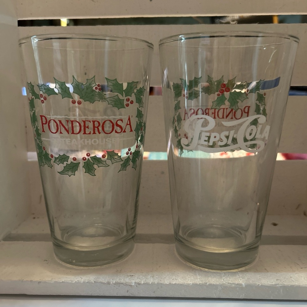 Libbey Holiday Glass Tumbler Set with Holly Design